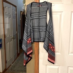 No sleeve blue and red kimono